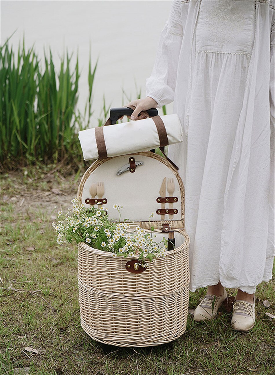 Rattan Trolley Picnic Basket Natural Wicker Weaving Lunch Baskets Wheels Family Outing Trip Picnic Bento Storage High Capacity