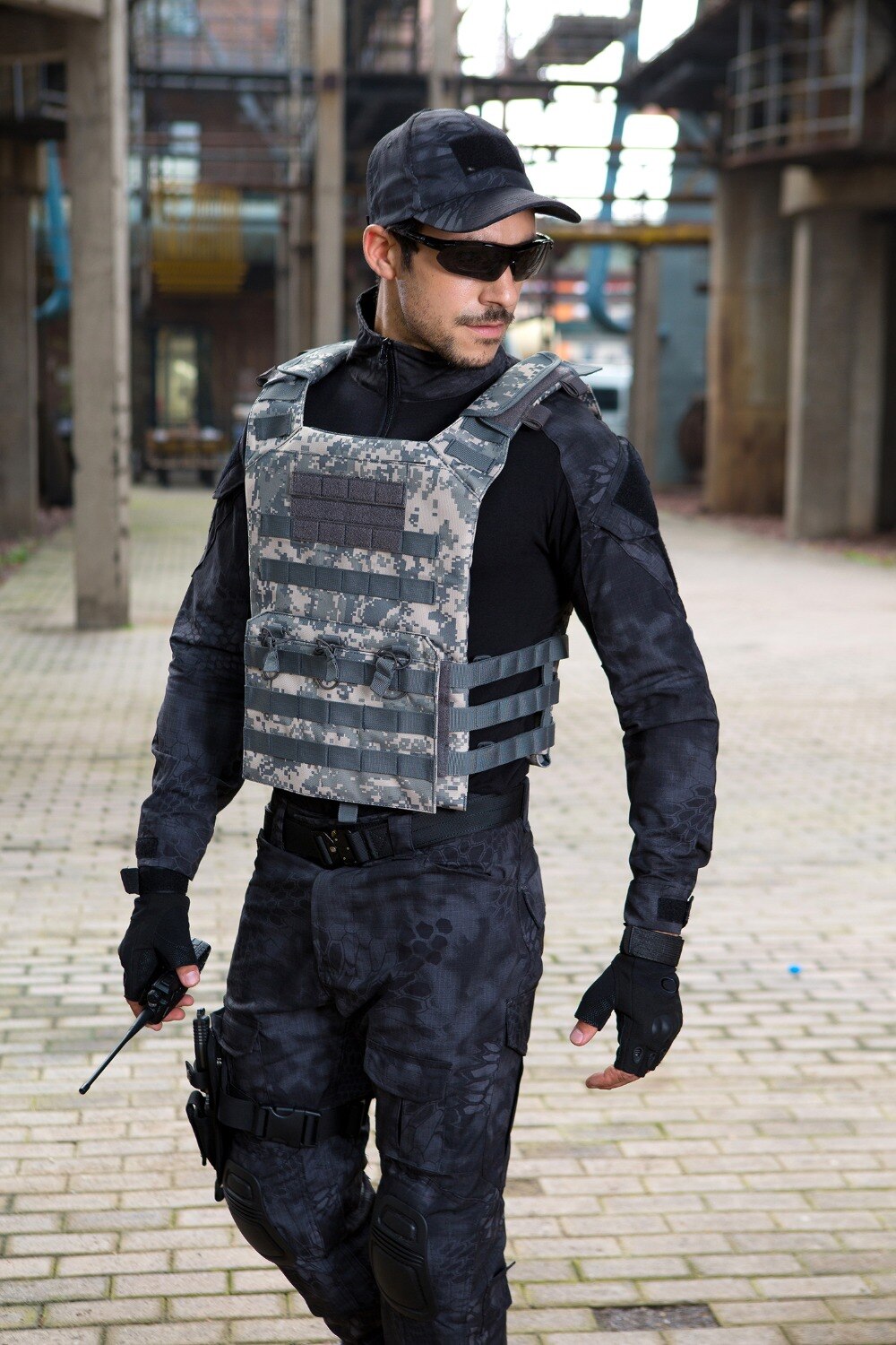 Waterproof Tactical Vest Camouflage Military Pouches MOLLE Adjustable Armor Outdoor Hunting Training Fishing CS Amphibious Vests