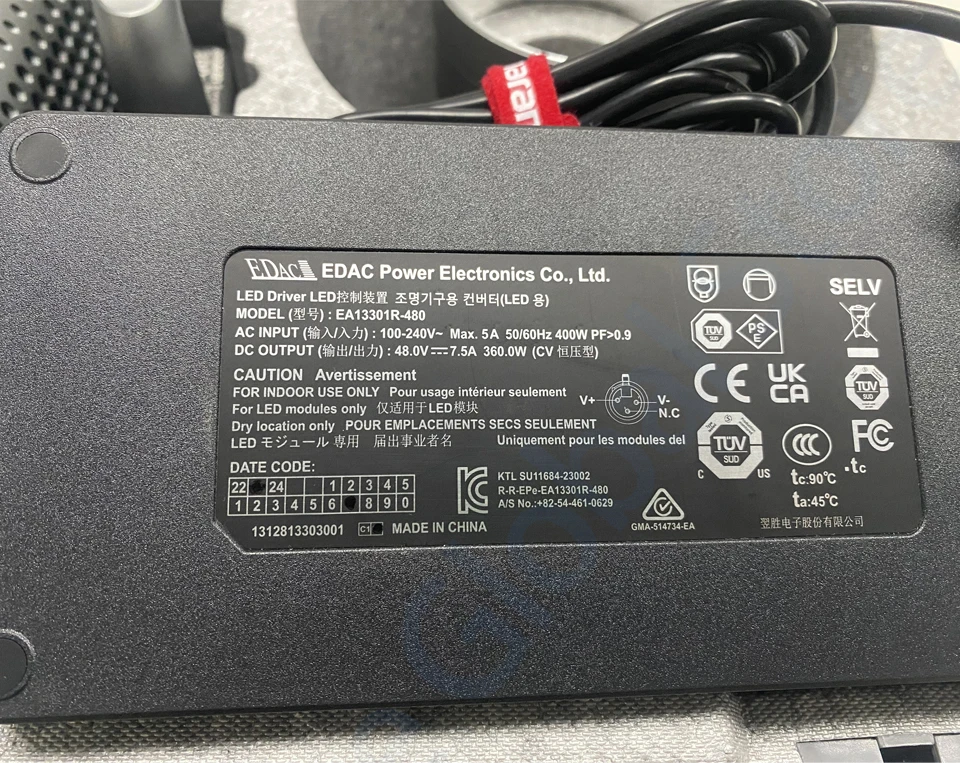 RGB Tunable fill light