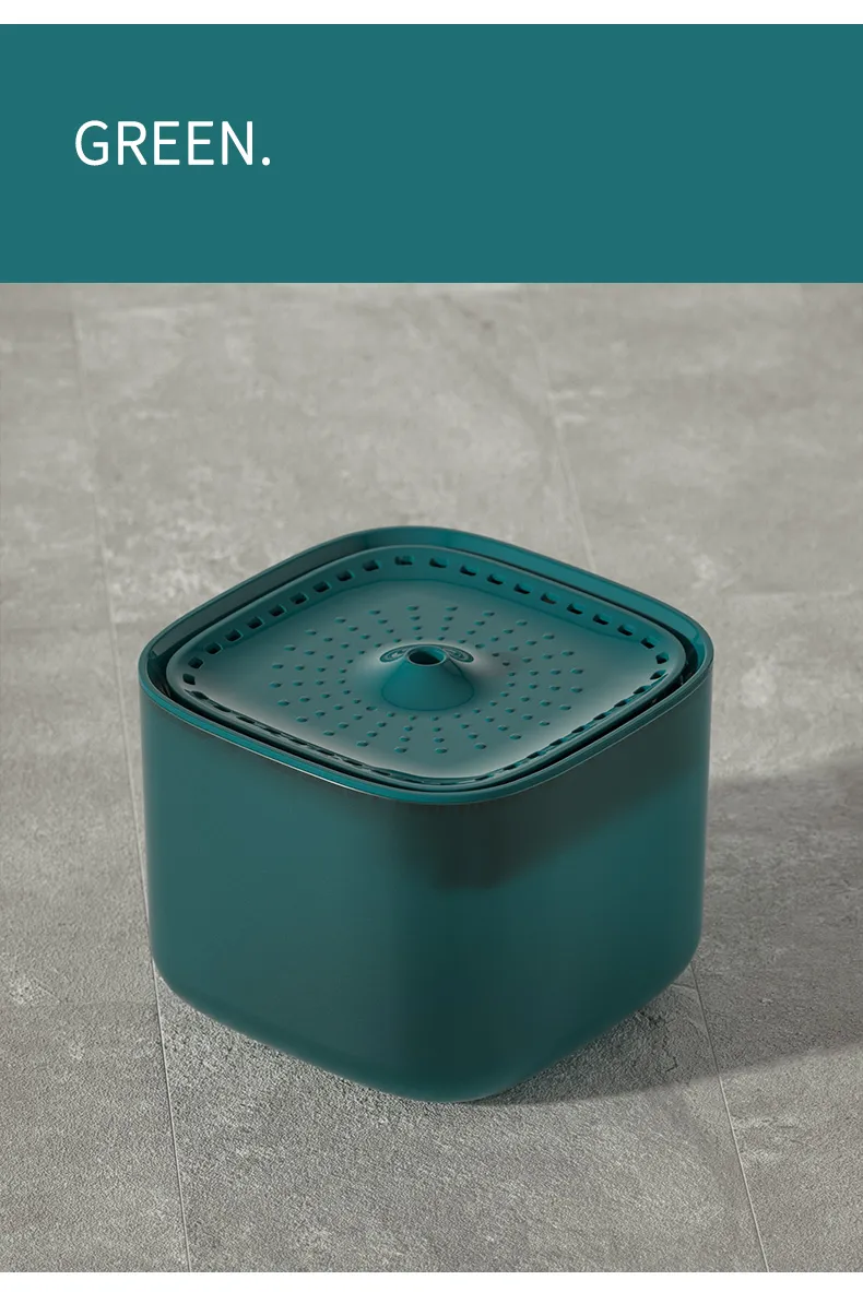 Water fountain with filtration for cats 3L