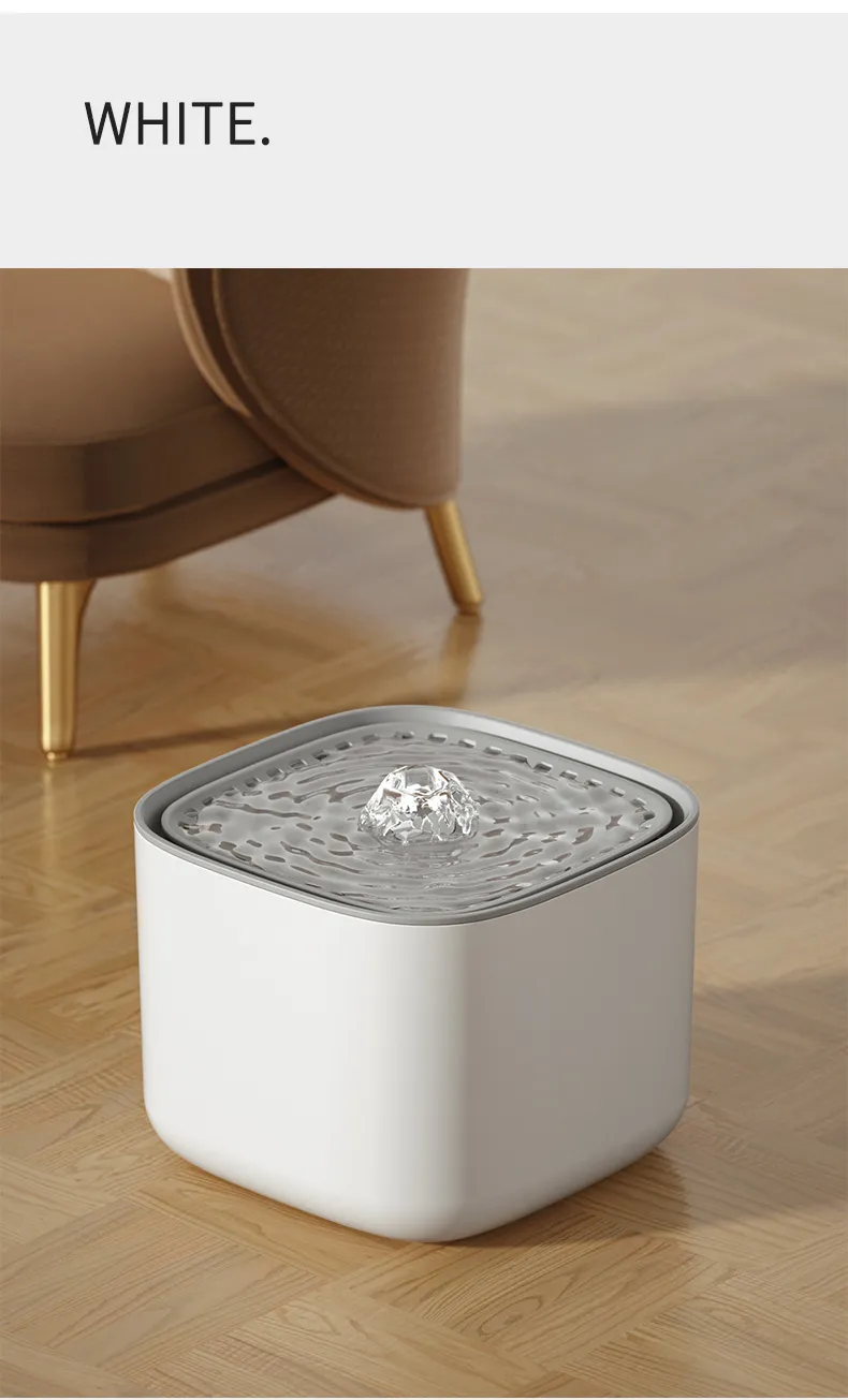 Water fountain with filtration for cats 3L