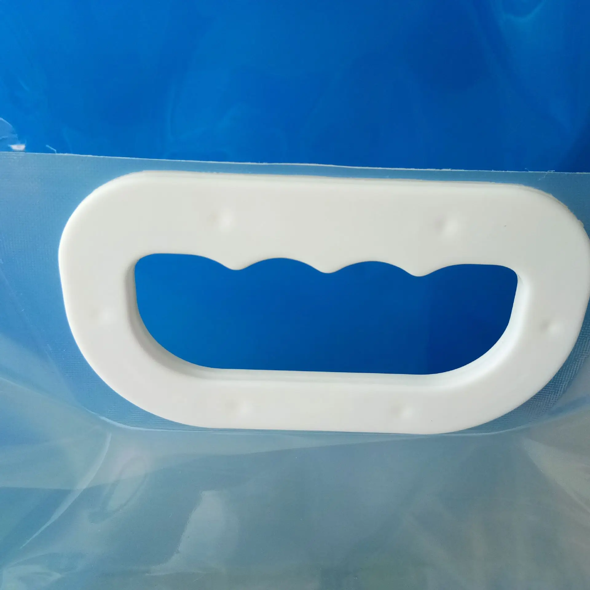 Super resistant collapsible water bag