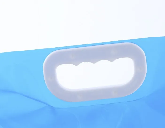 Super resistant collapsible water bag